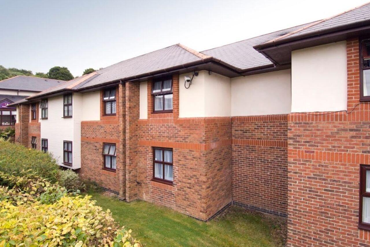 Premier Inn High Wycombe/Beaconsfield 外观 照片