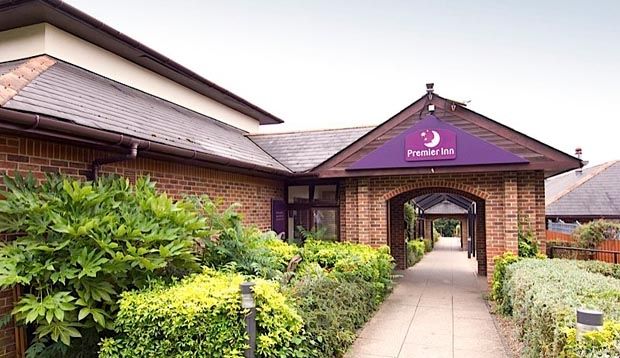 Premier Inn High Wycombe/Beaconsfield 外观 照片